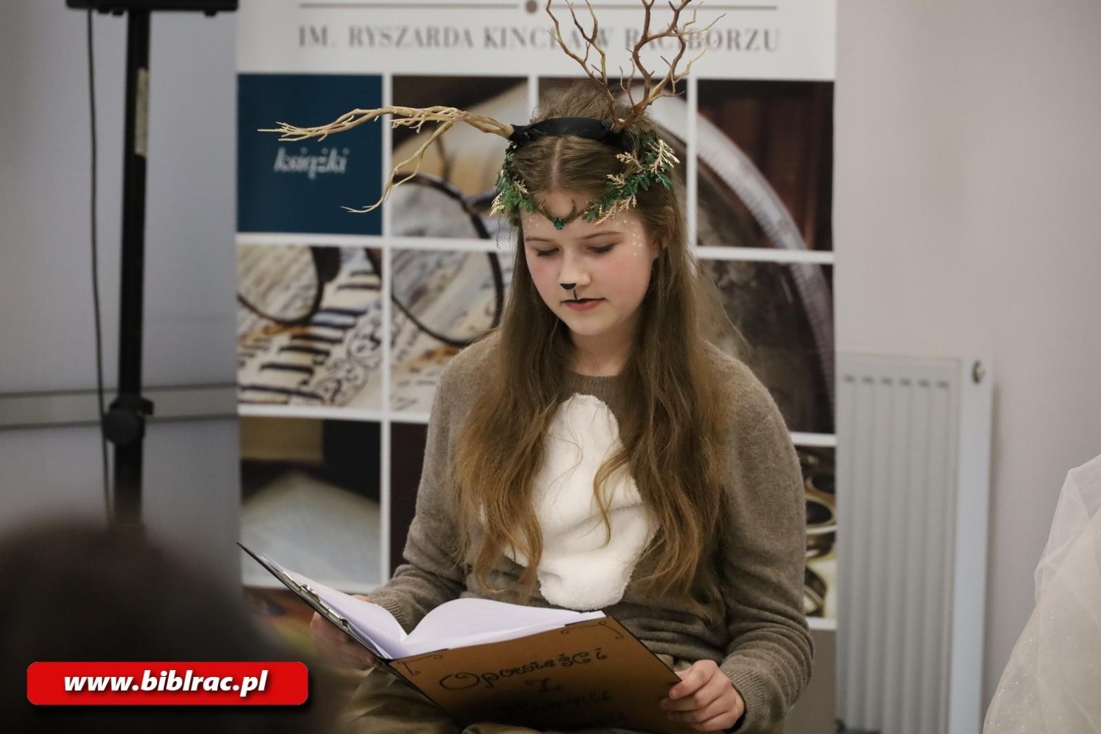 Zdjęcie w galerii na portalu naszraciborz.pl: Rekordowa liczba uczestników w turnieju z okazji Światowego Dnia Książki w bibliotece wiadomości z regionu