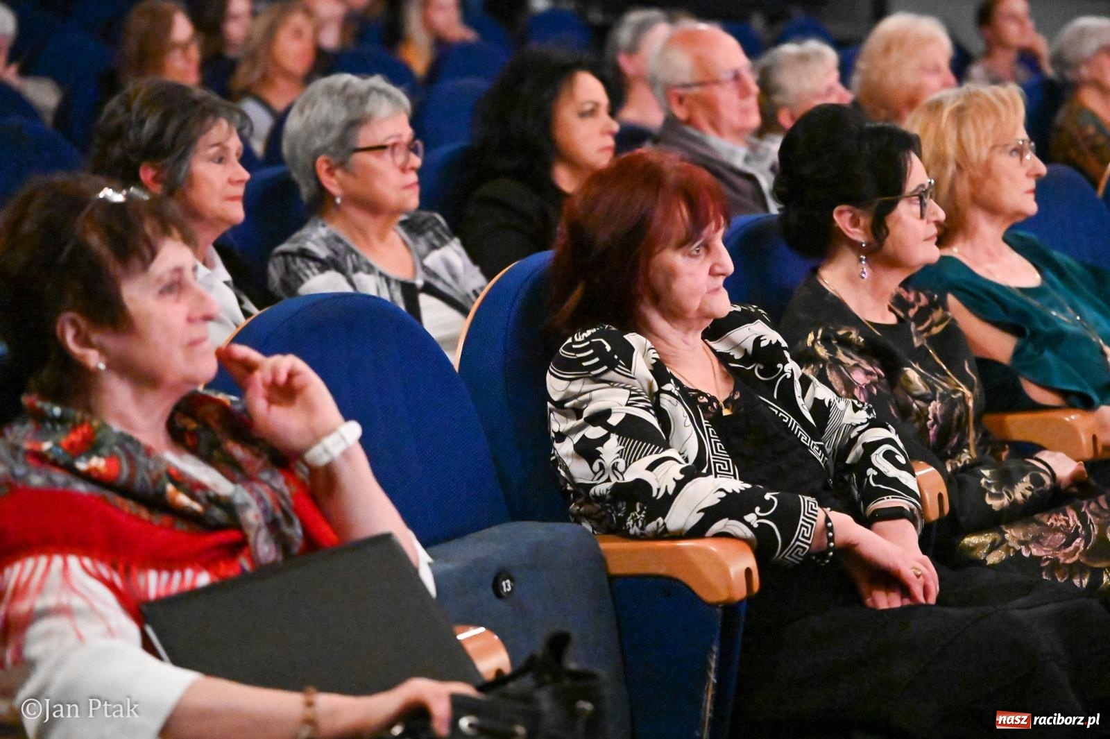 Zdjęcie w galerii na portalu naszraciborz.pl: Śląska tradycja wybrzmiała w Strzesze. Koncert pełen muzyki i folkloru wiadomości z regionu