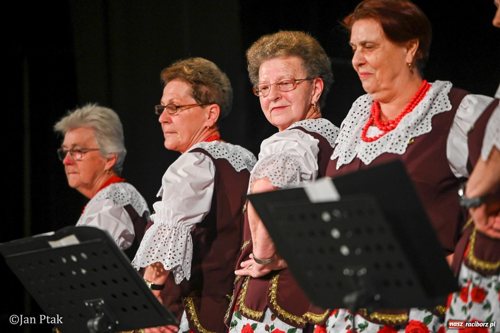 Zdjęcie w galerii na portalu naszraciborz.pl: Śląska tradycja wybrzmiała w Strzesze. Koncert pełen muzyki i folkloru wiadomości z regionu