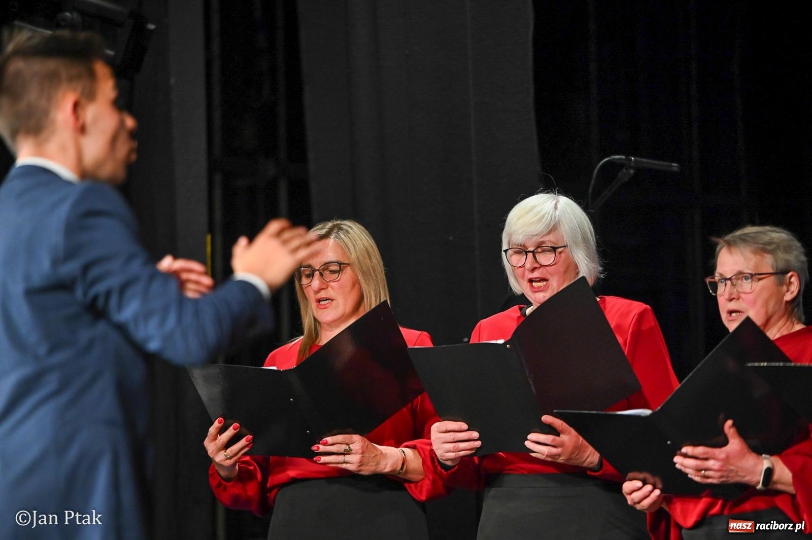Zdjęcie w galerii na portalu naszraciborz.pl: Śląska tradycja wybrzmiała w Strzesze. Koncert pełen muzyki i folkloru wiadomości z regionu
