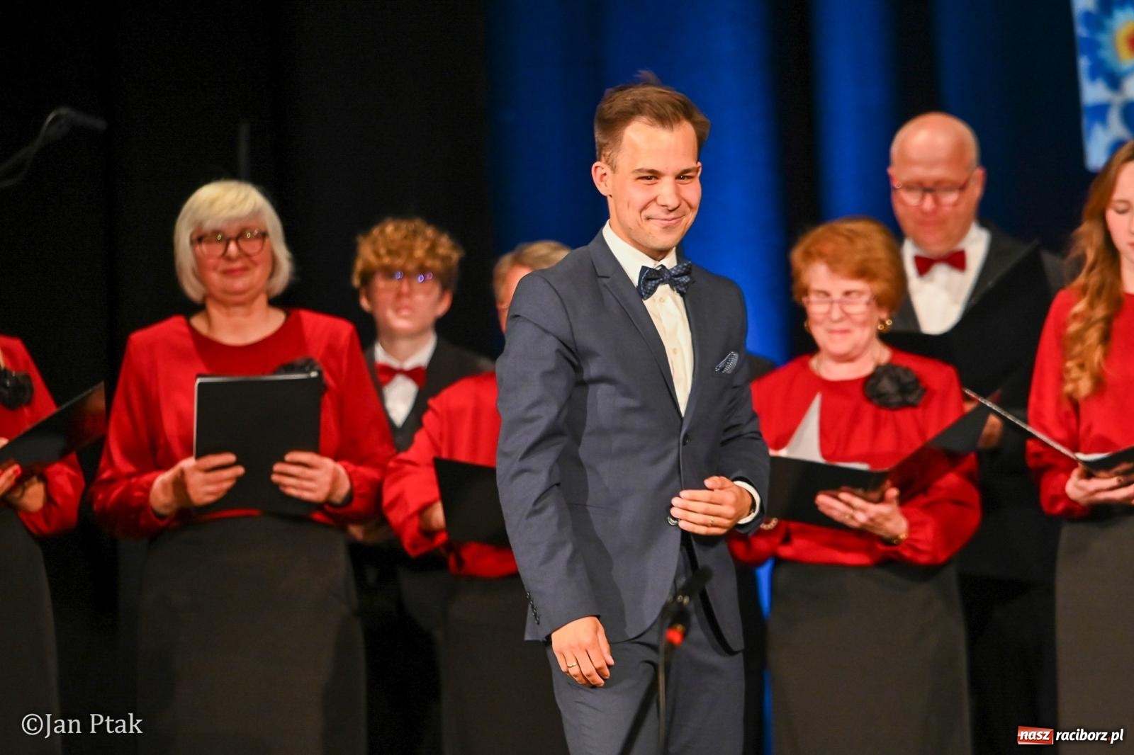 Zdjęcie w galerii na portalu naszraciborz.pl: Śląska tradycja wybrzmiała w Strzesze. Koncert pełen muzyki i folkloru wiadomości z regionu