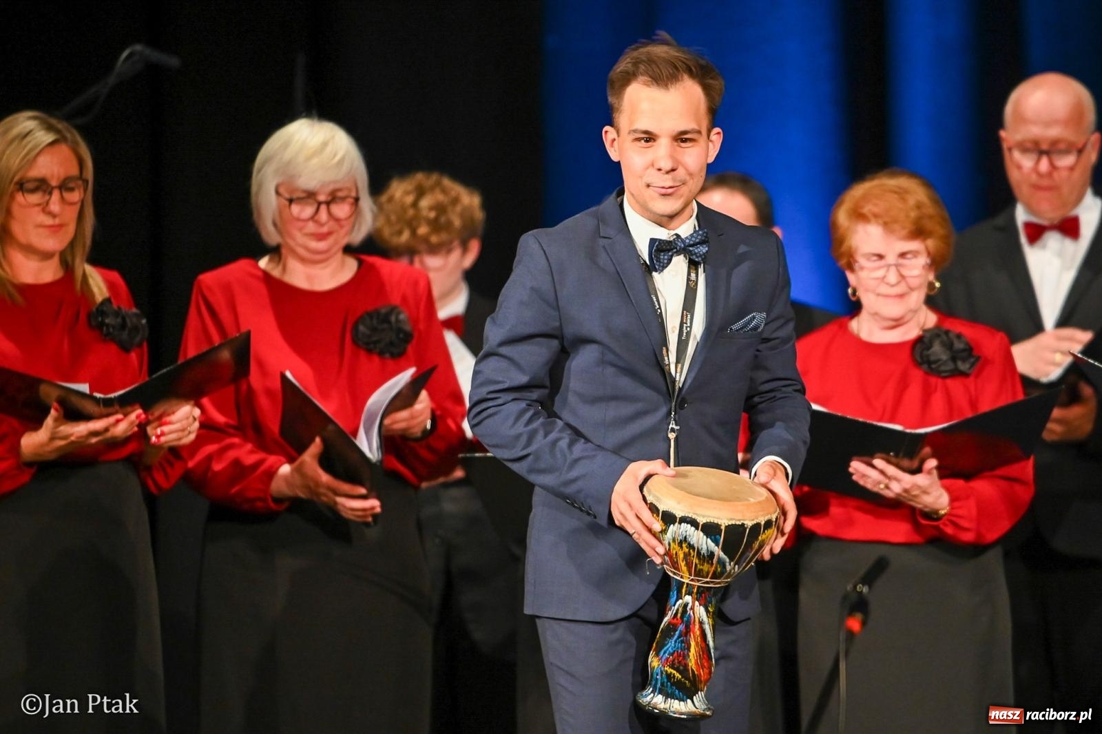 Zdjęcie w galerii na portalu naszraciborz.pl: Śląska tradycja wybrzmiała w Strzesze. Koncert pełen muzyki i folkloru wiadomości z regionu