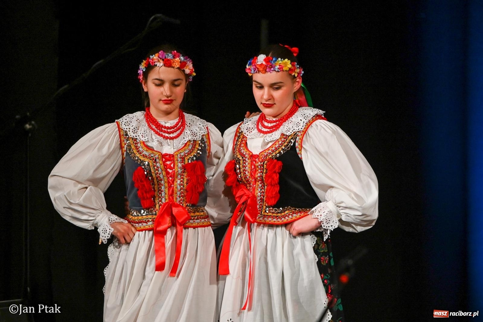 Zdjęcie w galerii na portalu naszraciborz.pl: Śląska tradycja wybrzmiała w Strzesze. Koncert pełen muzyki i folkloru wiadomości z regionu