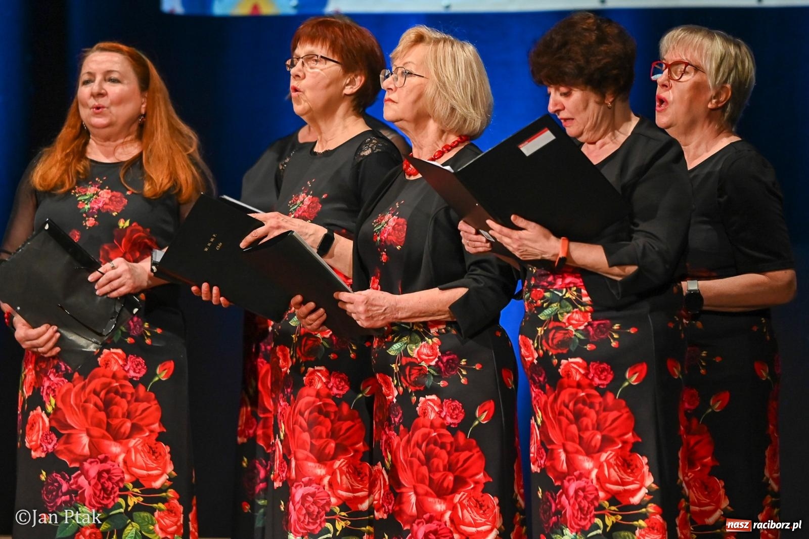 Zdjęcie w galerii na portalu naszraciborz.pl: Śląska tradycja wybrzmiała w Strzesze. Koncert pełen muzyki i folkloru wiadomości z regionu