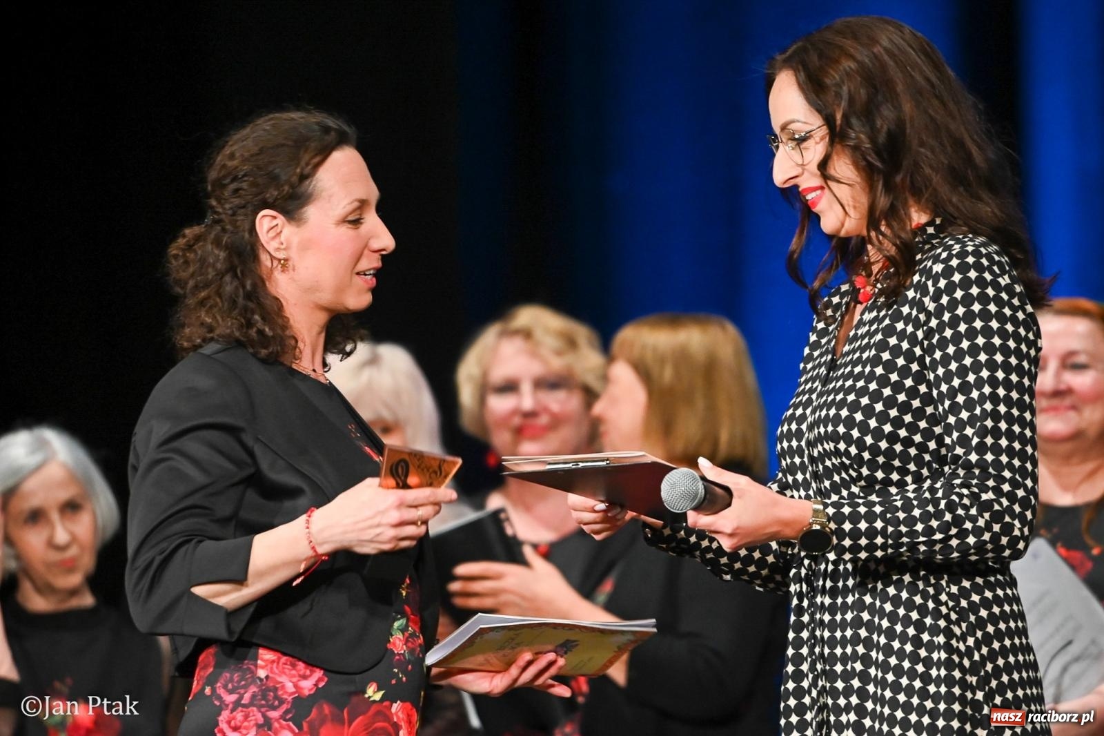 Zdjęcie w galerii na portalu naszraciborz.pl: Śląska tradycja wybrzmiała w Strzesze. Koncert pełen muzyki i folkloru wiadomości z regionu