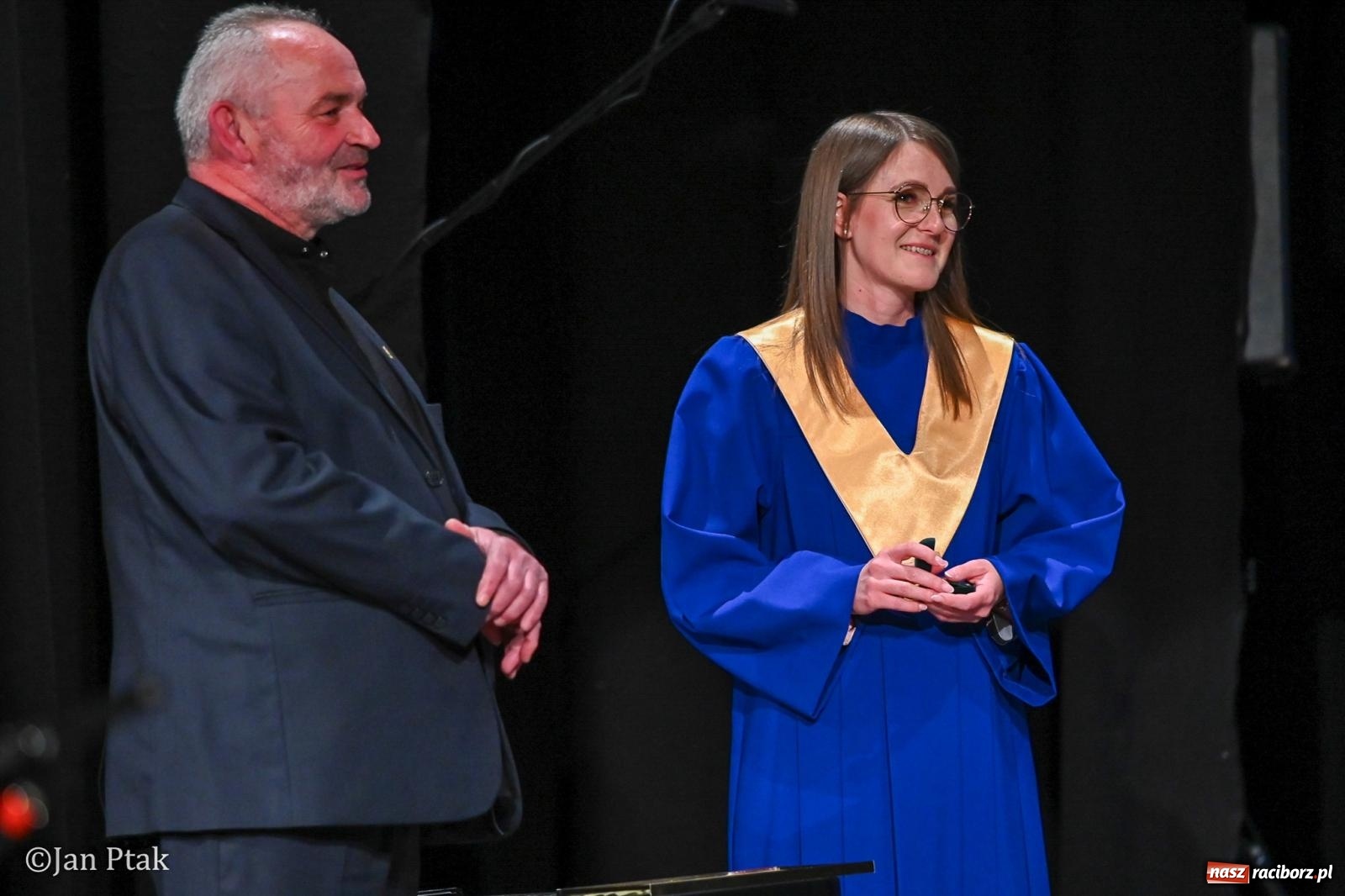 Zdjęcie w galerii na portalu naszraciborz.pl: Śląska tradycja wybrzmiała w Strzesze. Koncert pełen muzyki i folkloru wiadomości z regionu
