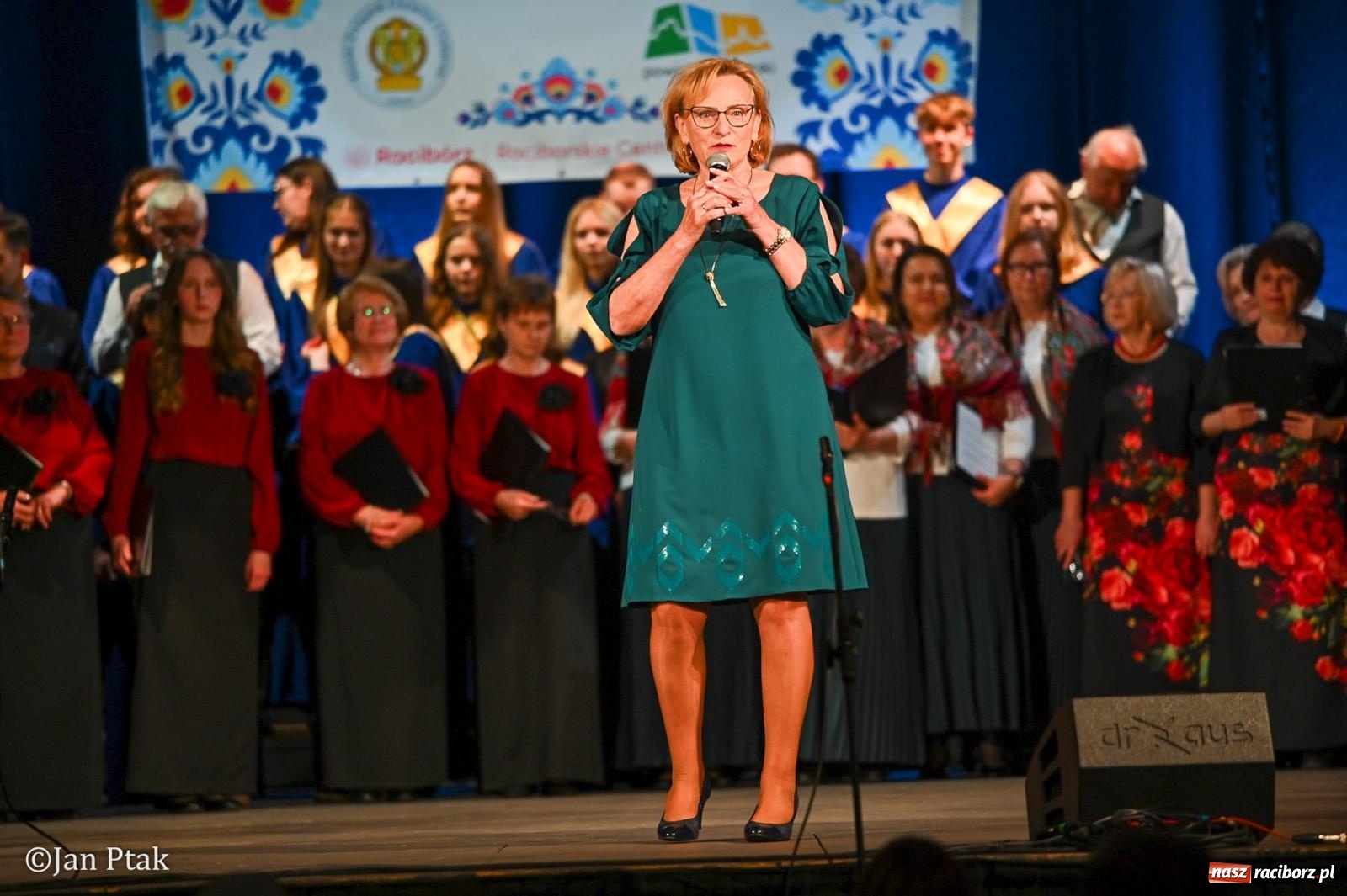 Zdjęcie w galerii na portalu naszraciborz.pl: Śląska tradycja wybrzmiała w Strzesze. Koncert pełen muzyki i folkloru wiadomości z regionu