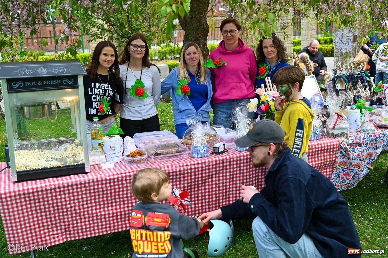 Zdjęcie w galerii na portalu naszraciborz.pl: Racibórz dla planety. Podsumowanie Dnia Ziemi w Ogródku Jordanowskim wiadomości z regionu
