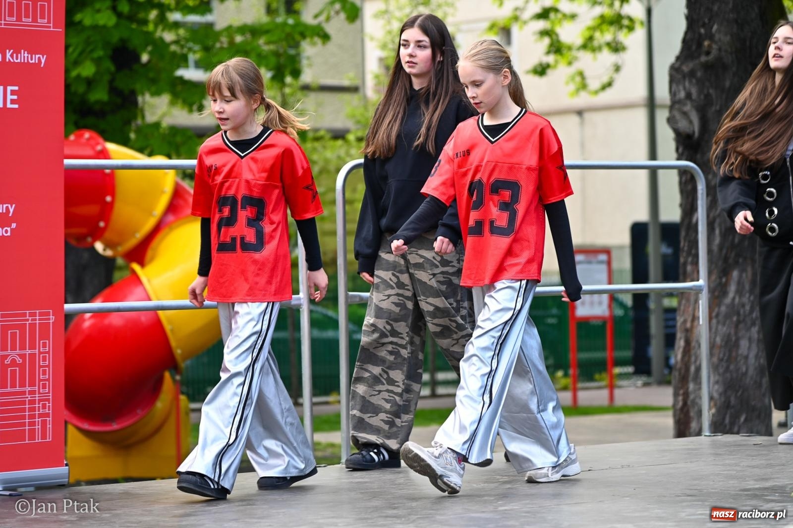 Zdjęcie w galerii na portalu naszraciborz.pl: Racibórz dla planety. Podsumowanie Dnia Ziemi w Ogródku Jordanowskim wiadomości z regionu