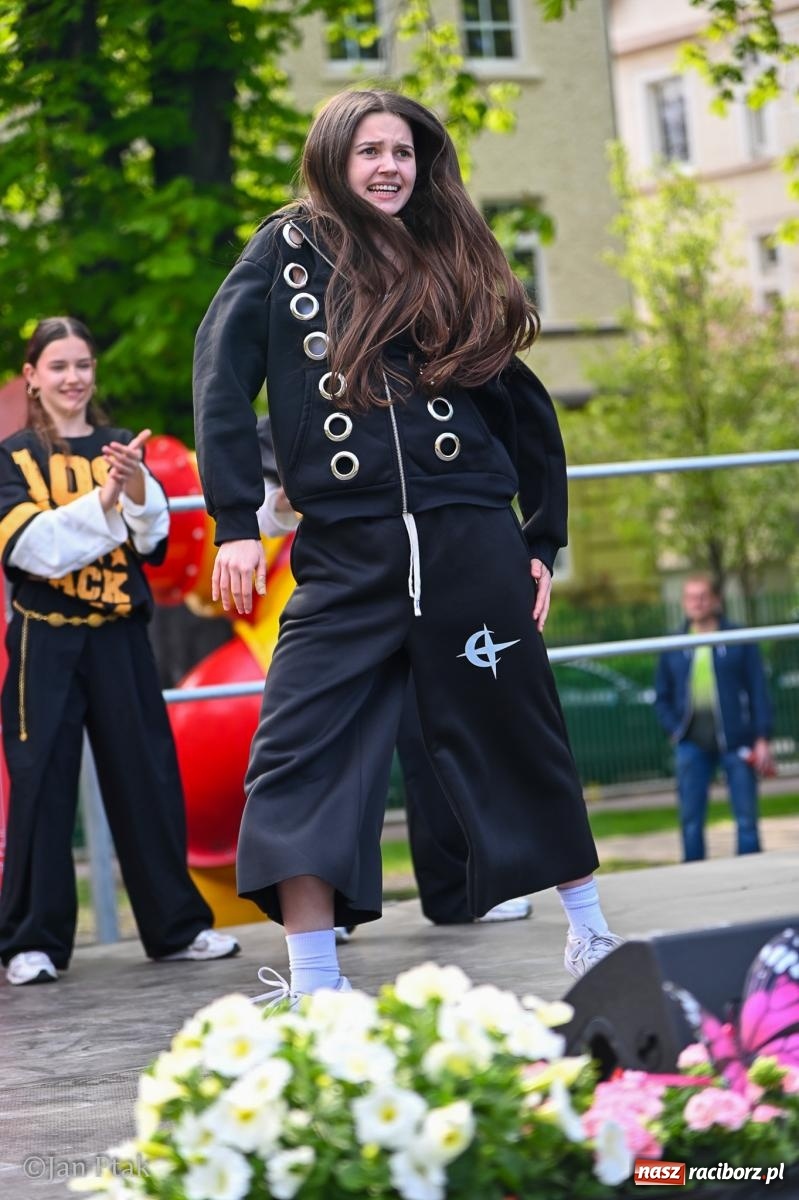 Zdjęcie w galerii na portalu naszraciborz.pl: Racibórz dla planety. Podsumowanie Dnia Ziemi w Ogródku Jordanowskim wiadomości z regionu