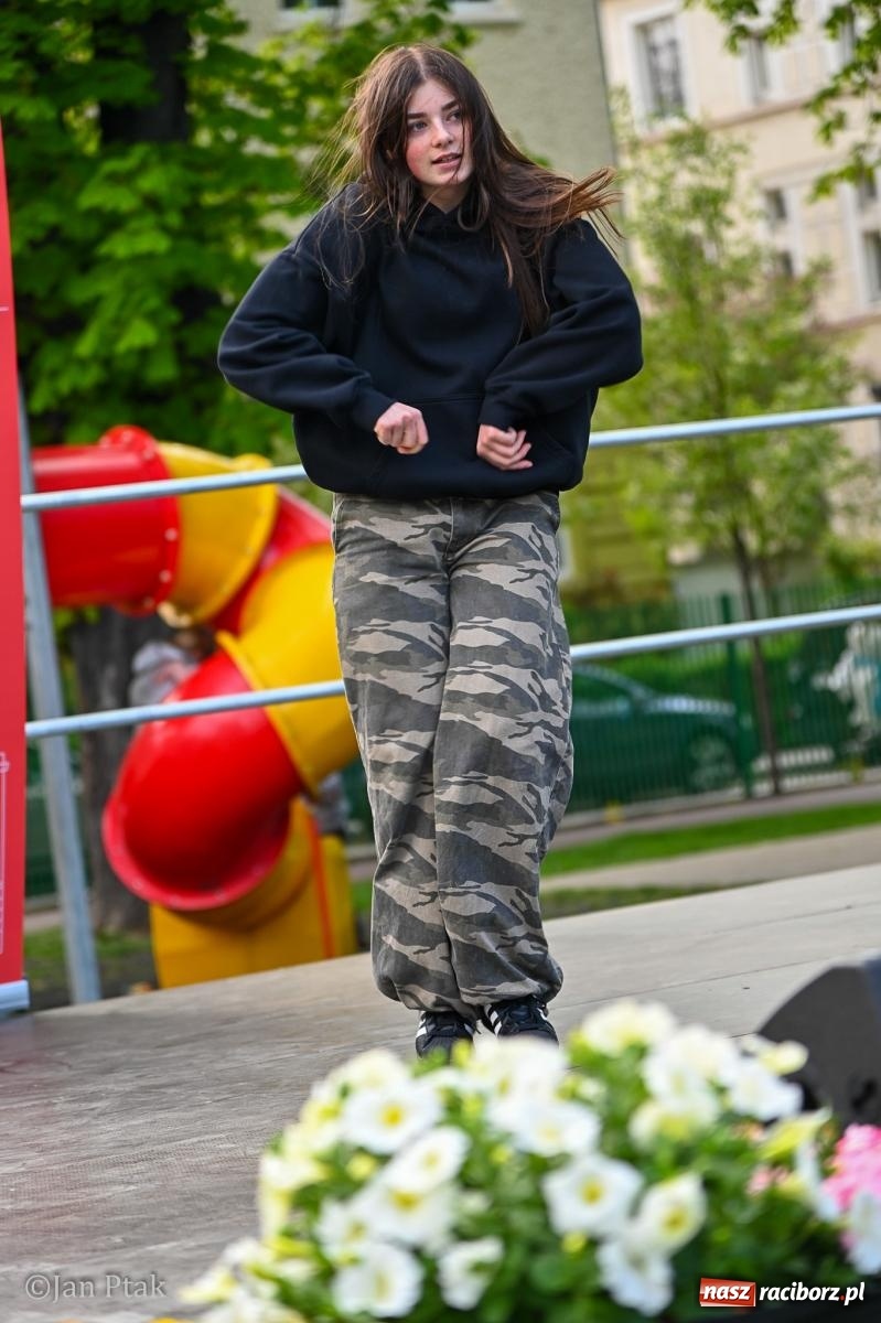 Zdjęcie w galerii na portalu naszraciborz.pl: Racibórz dla planety. Podsumowanie Dnia Ziemi w Ogródku Jordanowskim wiadomości z regionu