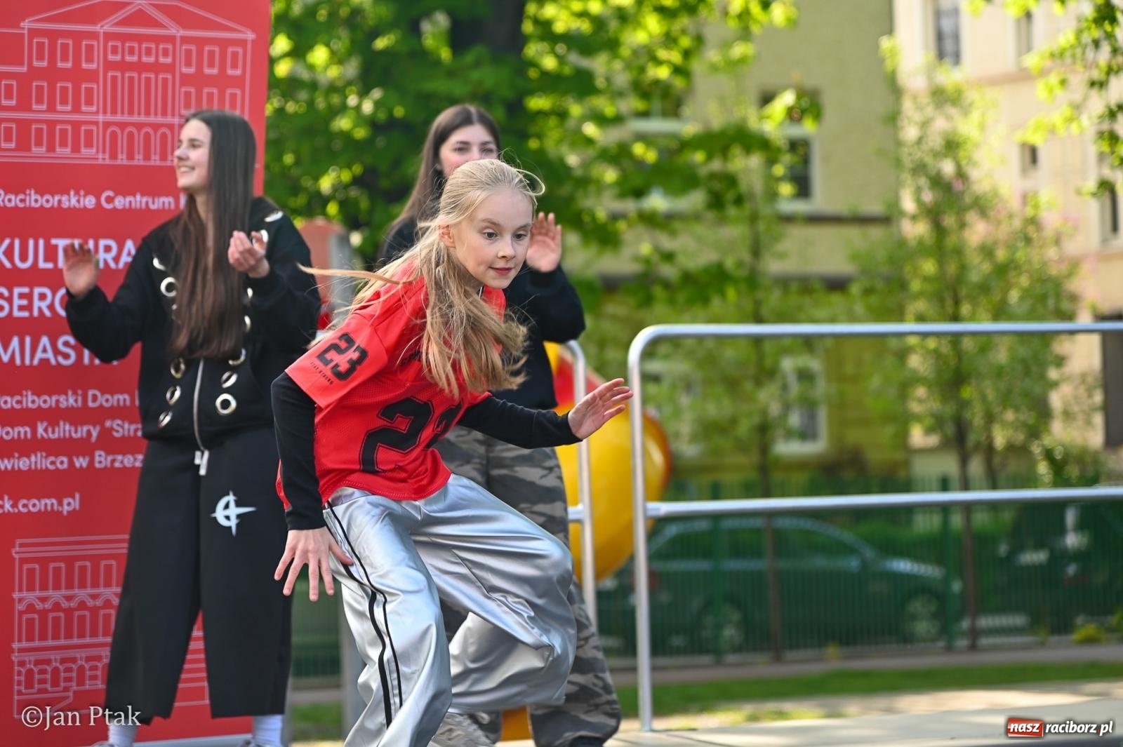 Zdjęcie w galerii na portalu naszraciborz.pl: Racibórz dla planety. Podsumowanie Dnia Ziemi w Ogródku Jordanowskim wiadomości z regionu