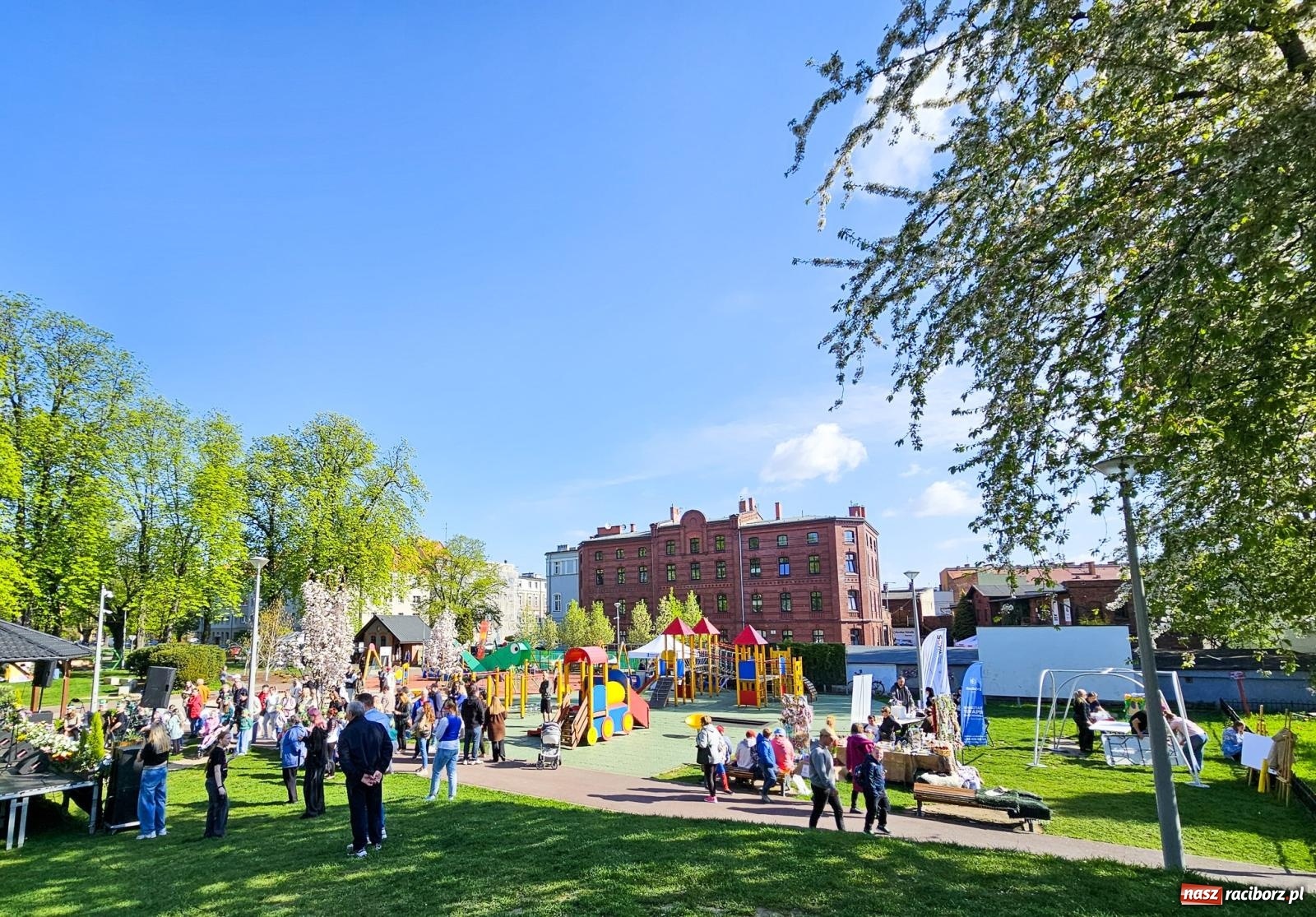 Zdjęcie w galerii na portalu naszraciborz.pl: Racibórz dla planety. Podsumowanie Dnia Ziemi w Ogródku Jordanowskim wiadomości z regionu