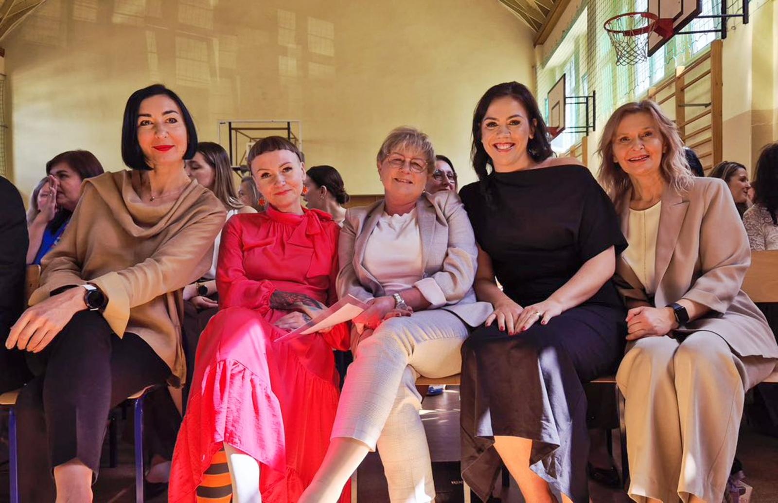 Zdjęcie w galerii na portalu naszraciborz.pl: Pożegnania nadszedł czas. Maturzyści na ostatniej prostej przed egzaminem dojrzałości wiadomości z regionu