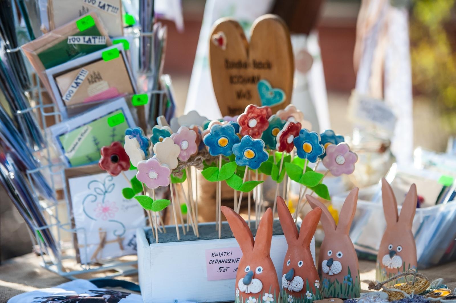 Zdjęcie w galerii na portalu naszraciborz.pl: Ruszył wiosenny jarmark na Zamku Piastowskim w Raciborzu wiadomości z regionu