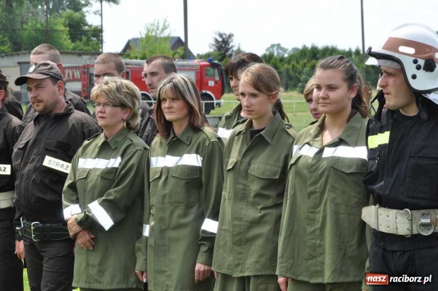Zdjęcie w galerii na portalu naszraciborz.pl: W Pietrowicach zmagali się strażacy wiadomości z regionu