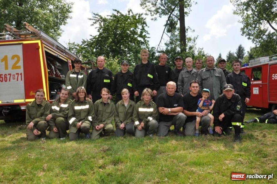 Zdjęcie w galerii na portalu naszraciborz.pl: W Pietrowicach zmagali się strażacy wiadomości z regionu