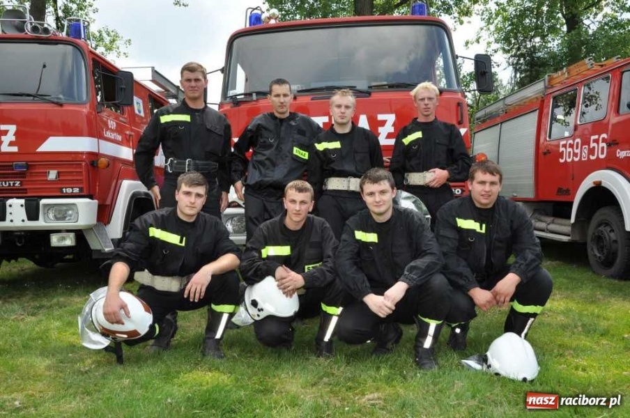 Zdjęcie w galerii na portalu naszraciborz.pl: W Pietrowicach zmagali się strażacy wiadomości z regionu