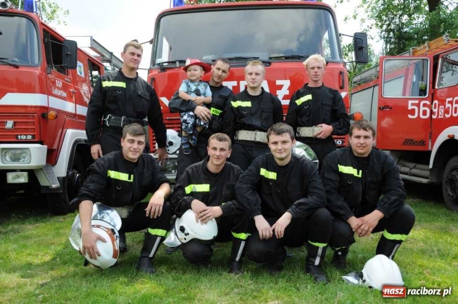 Zdjęcie w galerii na portalu naszraciborz.pl: W Pietrowicach zmagali się strażacy wiadomości z regionu