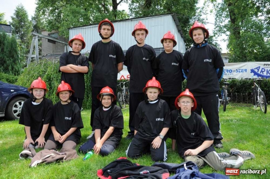 Zdjęcie w galerii na portalu naszraciborz.pl: W Pietrowicach zmagali się strażacy wiadomości z regionu