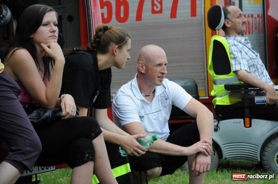 Zdjęcie w galerii na portalu naszraciborz.pl: W Pietrowicach zmagali się strażacy wiadomości z regionu