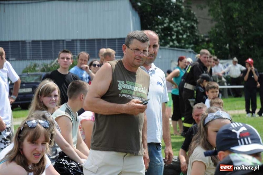 Zdjęcie w galerii na portalu naszraciborz.pl: W Pietrowicach zmagali się strażacy wiadomości z regionu