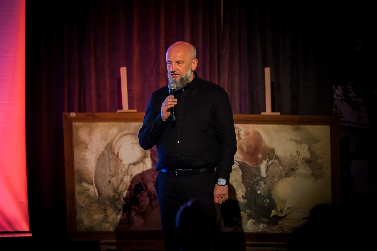 Zdjęcie w galerii na portalu naszraciborz.pl: Piątkowa noc na zamku z mroczną historią i soulem wiadomości z regionu