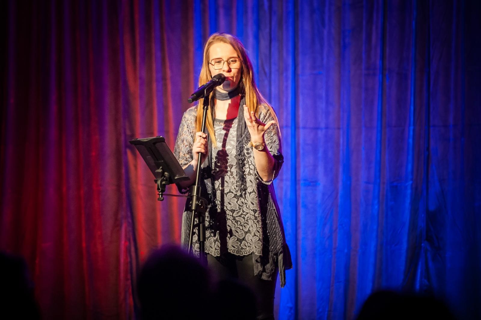 Zdjęcie w galerii na portalu naszraciborz.pl: Piątkowa noc na zamku z mroczną historią i soulem wiadomości z regionu