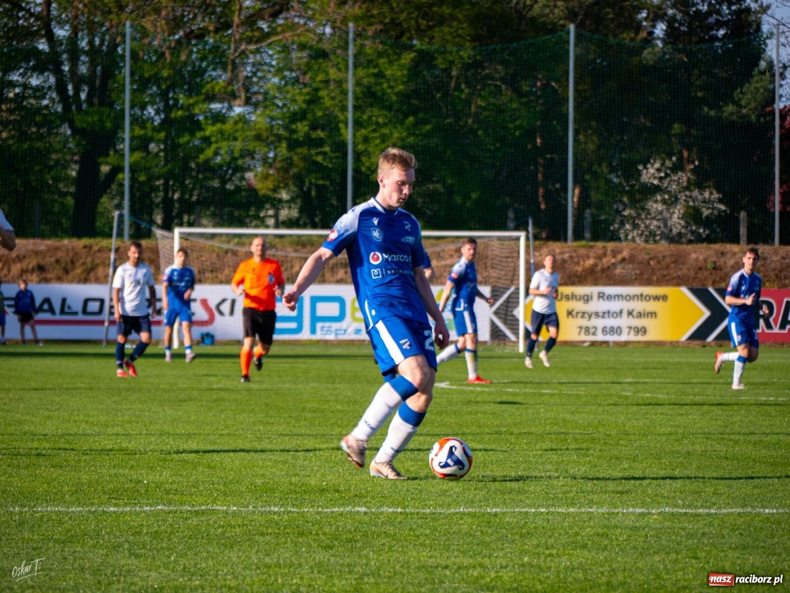 Zdjęcie w galerii na portalu naszraciborz.pl: Wyrównany mecz i walka do końca. Unia Racibórz dzieli punkty z Naprzodem Czyżowice [FOTO] wiadomości z regionu