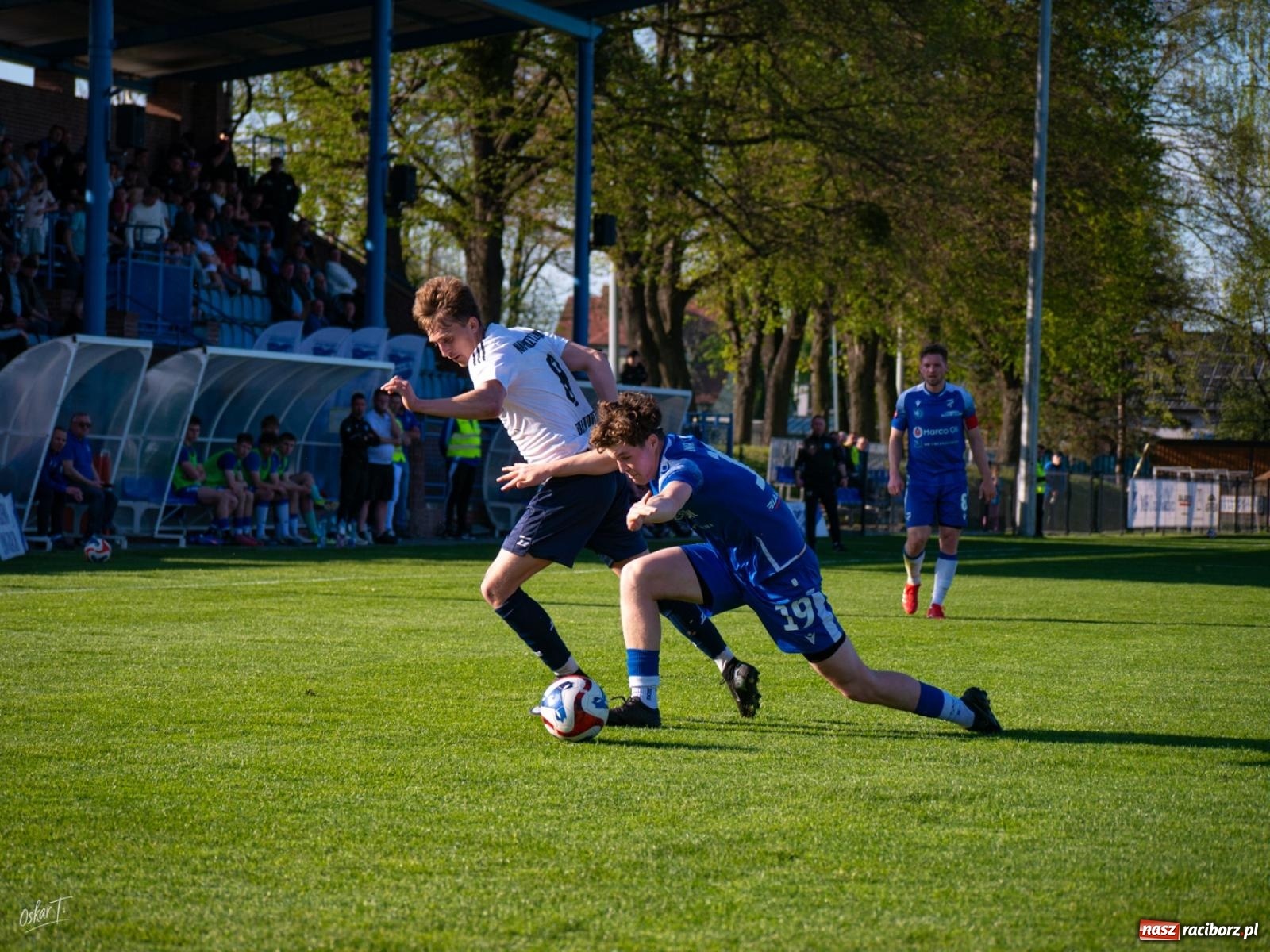 Zdjęcie w galerii na portalu naszraciborz.pl: Wyrównany mecz i walka do końca. Unia Racibórz dzieli punkty z Naprzodem Czyżowice [FOTO] wiadomości z regionu