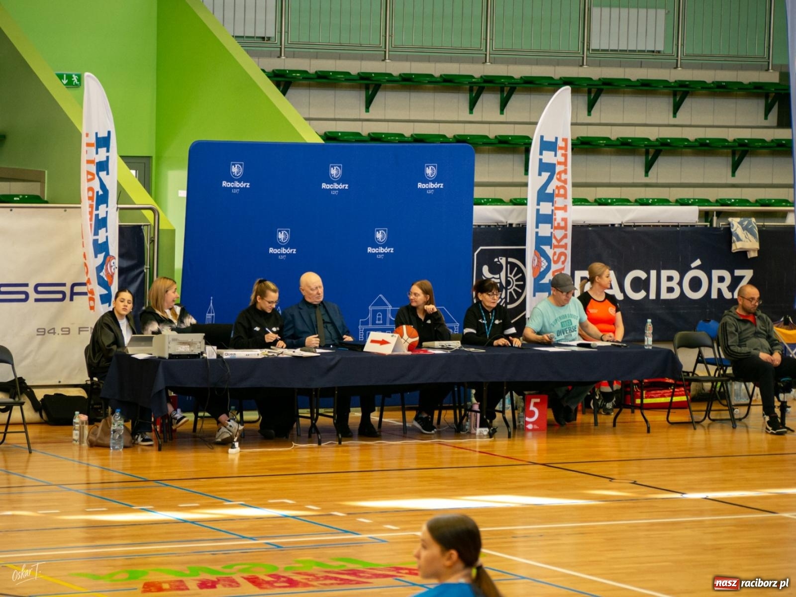Zdjęcie w galerii na portalu naszraciborz.pl: Walka do końca mimo strat. Koszykarki MiniBasketball Racibórz uległy Warsaw Basketball [FOTO] wiadomości z regionu