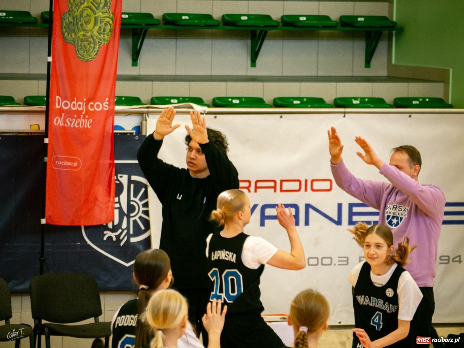 Zdjęcie w galerii na portalu naszraciborz.pl: Walka do końca mimo strat. Koszykarki MiniBasketball Racibórz uległy Warsaw Basketball [FOTO] wiadomości z regionu