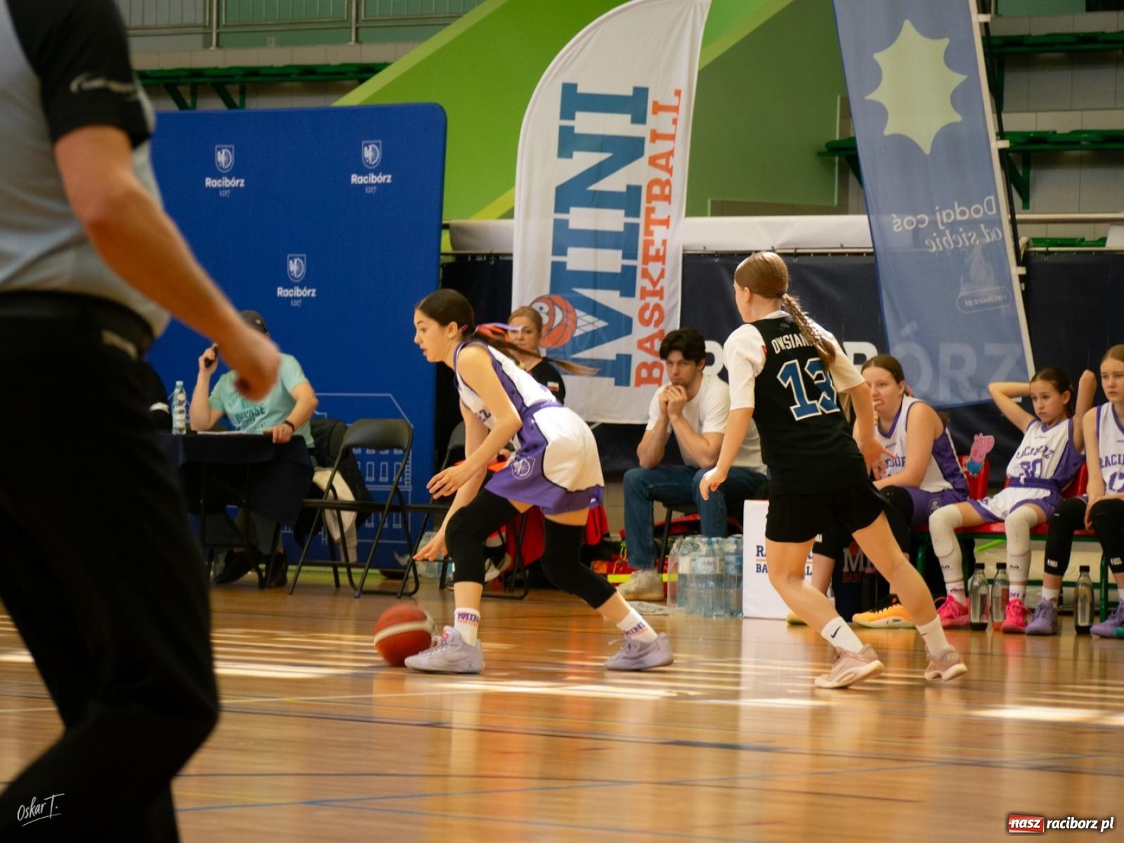 Zdjęcie w galerii na portalu naszraciborz.pl: Walka do końca mimo strat. Koszykarki MiniBasketball Racibórz uległy Warsaw Basketball [FOTO] wiadomości z regionu