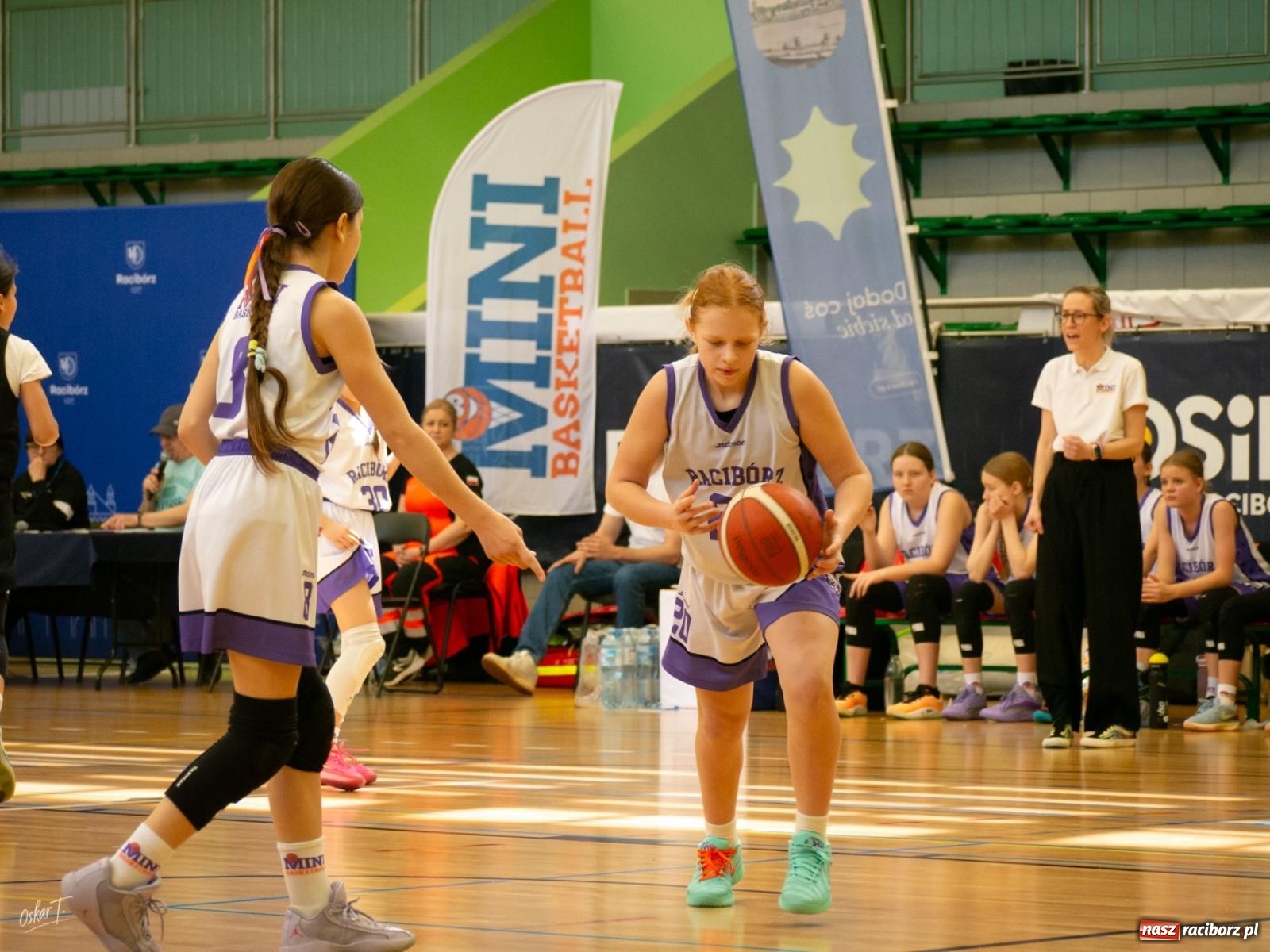 Zdjęcie w galerii na portalu naszraciborz.pl: Walka do końca mimo strat. Koszykarki MiniBasketball Racibórz uległy Warsaw Basketball [FOTO] wiadomości z regionu