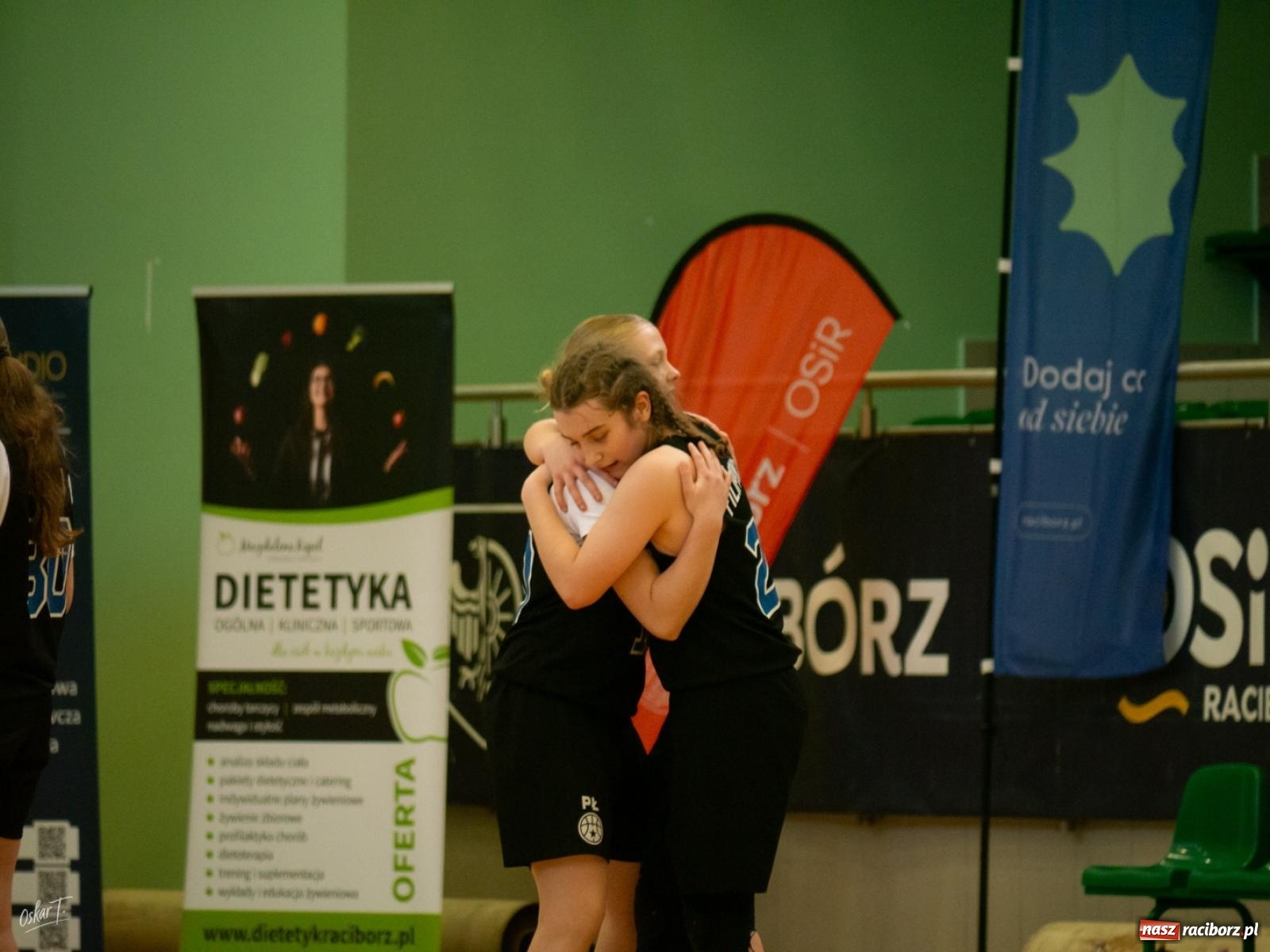 Zdjęcie w galerii na portalu naszraciborz.pl: Walka do końca mimo strat. Koszykarki MiniBasketball Racibórz uległy Warsaw Basketball [FOTO] wiadomości z regionu