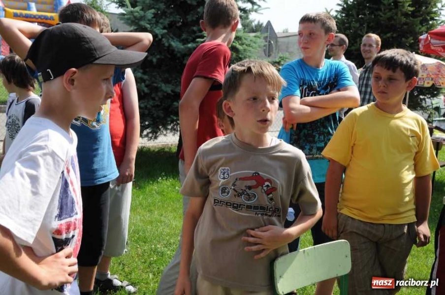 Zdjęcie w galerii na portalu naszraciborz.pl: Festyn z okazji Dnia Dziecka w Borucinie wiadomości z regionu