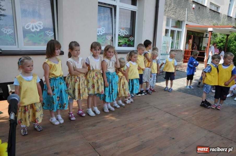 Zdjęcie w galerii na portalu naszraciborz.pl: Festyn z okazji Dnia Dziecka w Borucinie wiadomości z regionu