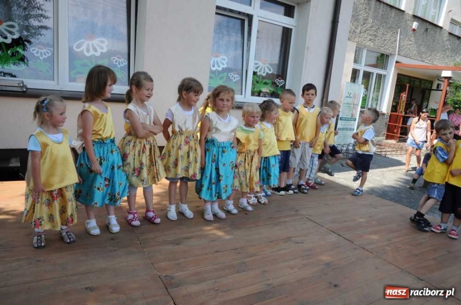 Zdjęcie w galerii na portalu naszraciborz.pl: Festyn z okazji Dnia Dziecka w Borucinie wiadomości z regionu