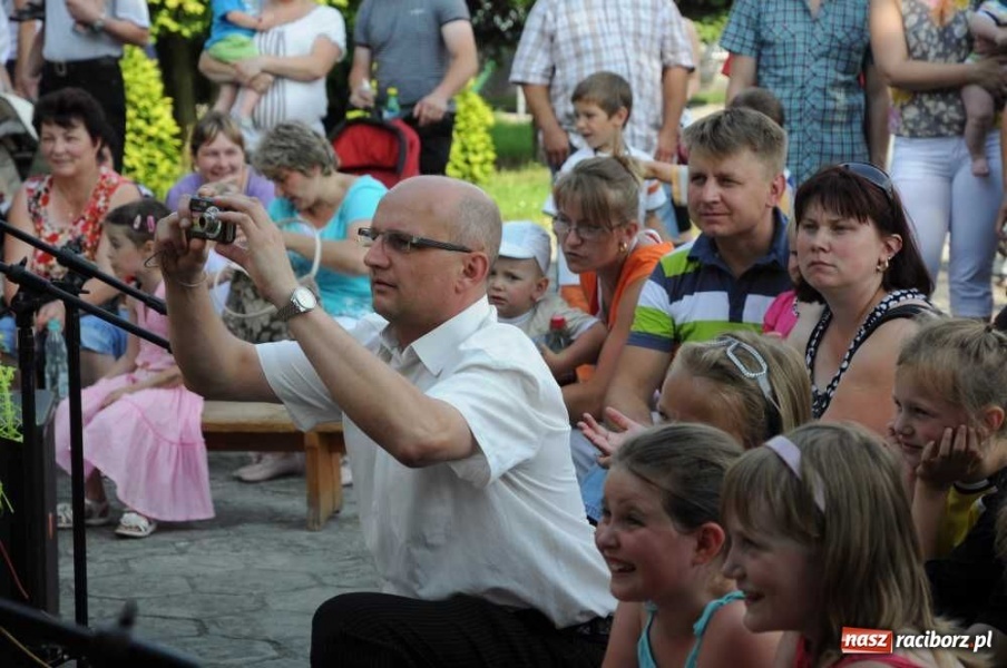 Zdjęcie w galerii na portalu naszraciborz.pl: Festyn z okazji Dnia Dziecka w Borucinie wiadomości z regionu