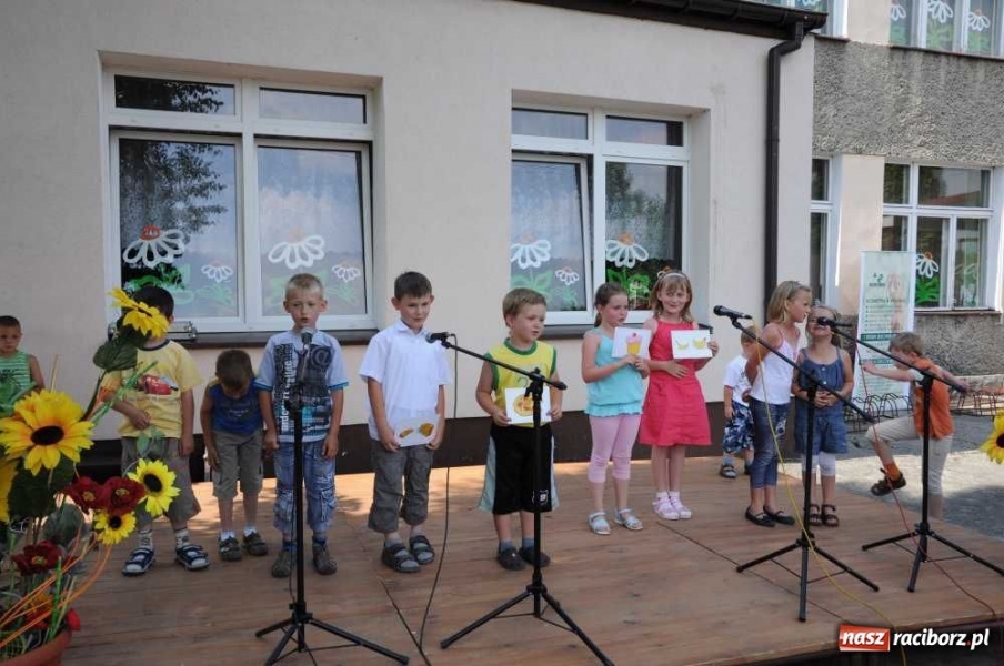 Zdjęcie w galerii na portalu naszraciborz.pl: Festyn z okazji Dnia Dziecka w Borucinie wiadomości z regionu