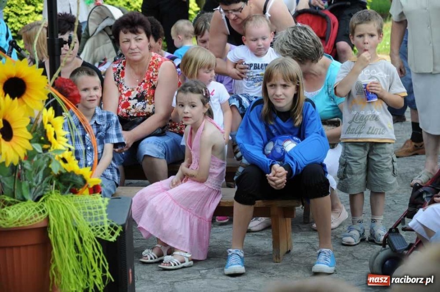 Zdjęcie w galerii na portalu naszraciborz.pl: Festyn z okazji Dnia Dziecka w Borucinie wiadomości z regionu