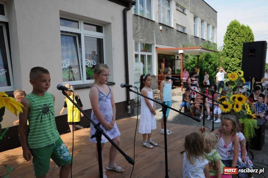 Zdjęcie w galerii na portalu naszraciborz.pl: Festyn z okazji Dnia Dziecka w Borucinie wiadomości z regionu