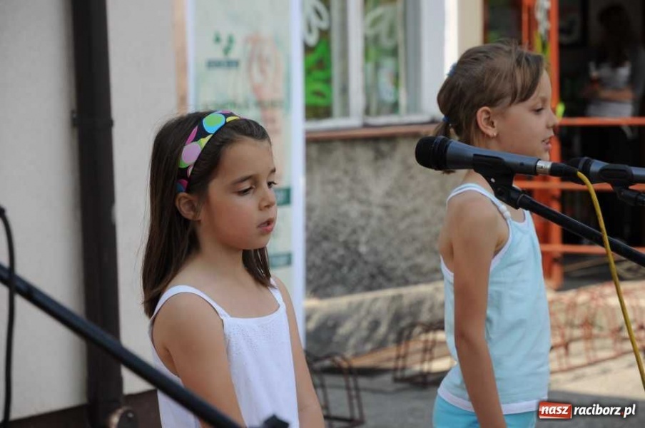 Zdjęcie w galerii na portalu naszraciborz.pl: Festyn z okazji Dnia Dziecka w Borucinie wiadomości z regionu
