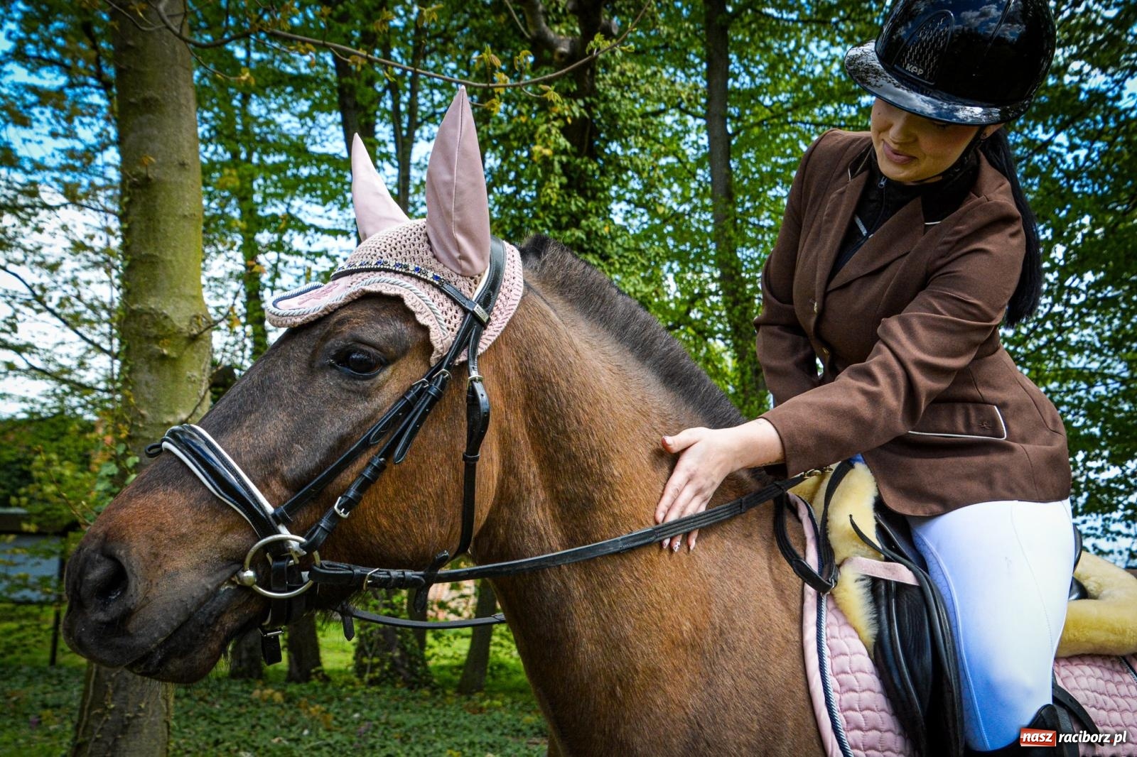 Zdjęcie w galerii na portalu naszraciborz.pl: Łubowice: tradycja i jeździectwo w jednym wydarzeniu [FOTO i WIDEO] wiadomości z regionu
