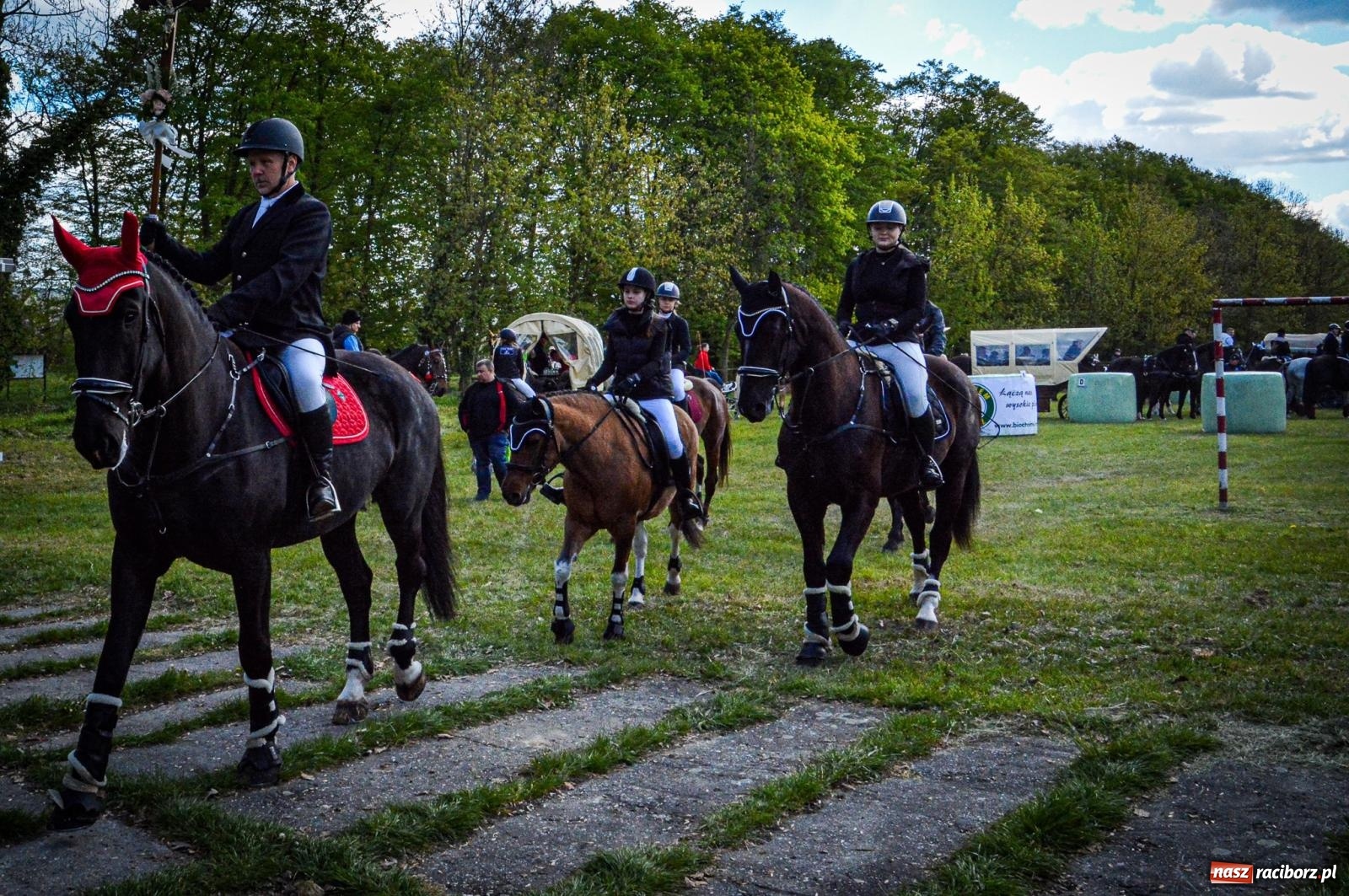 Zdjęcie w galerii na portalu naszraciborz.pl: Łubowice: tradycja i jeździectwo w jednym wydarzeniu [FOTO i WIDEO] wiadomości z regionu