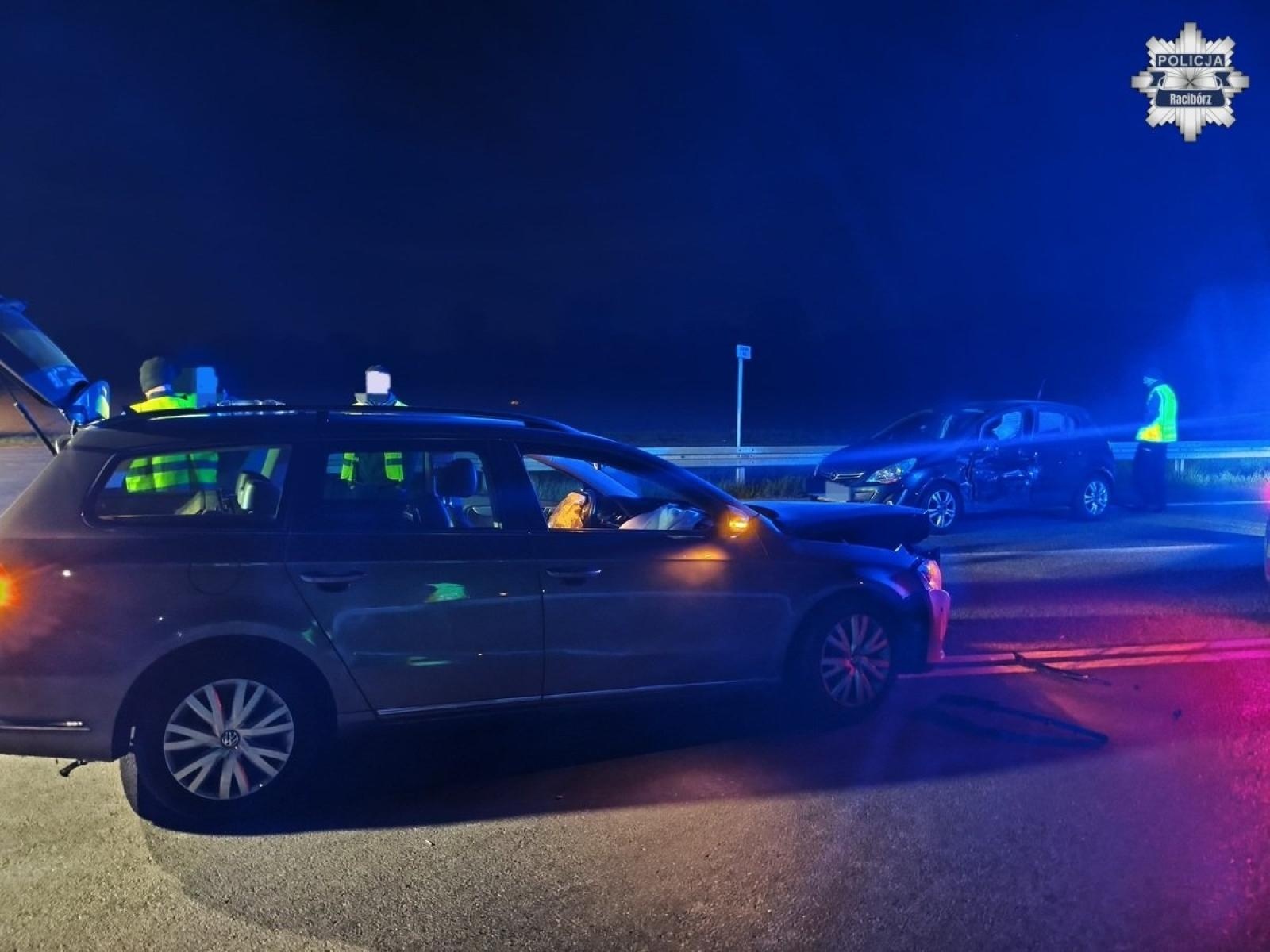 Zdjęcie w galerii na portalu naszraciborz.pl: Groźne zdarzenie drogowe w Zabełkowie [FOTO] wiadomości z regionu