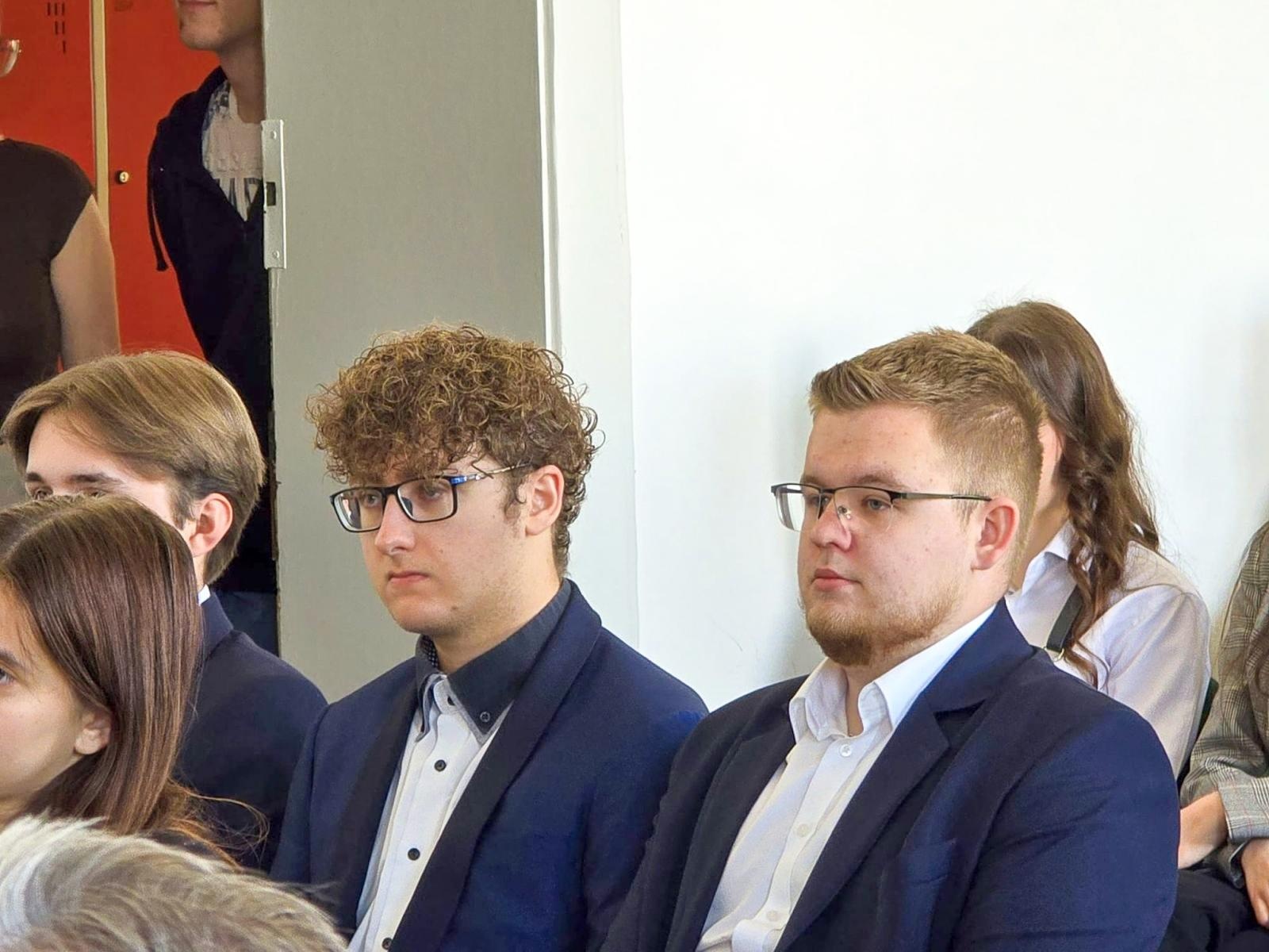 Zdjęcie w galerii na portalu naszraciborz.pl: Z przystani CKZiU nr 1 na ocean życia. Budowlanka i Gastronomik żegnają absolwentów wiadomości z regionu