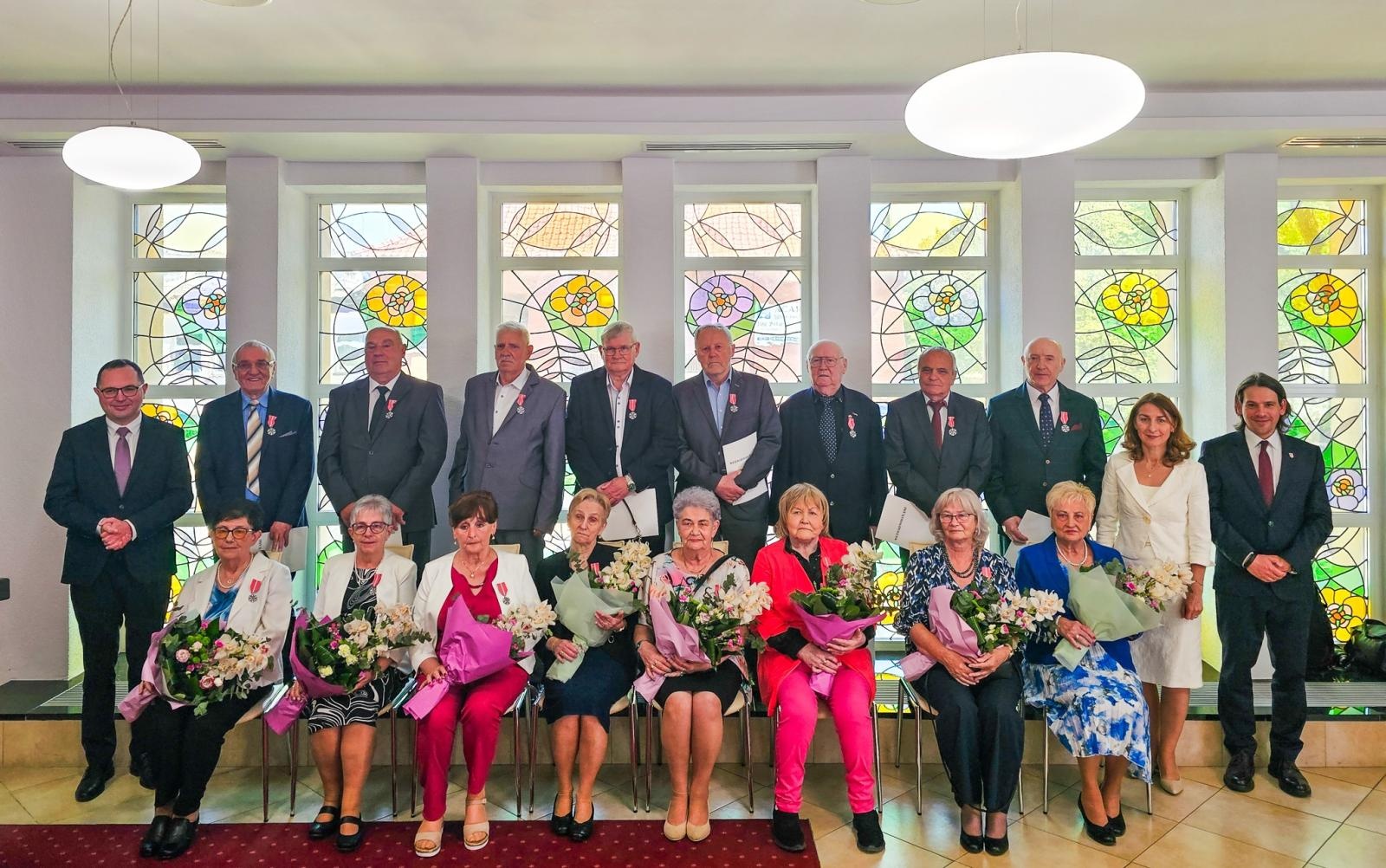 Zdjęcie w galerii na portalu naszraciborz.pl: Medale za długoletnie pożycie małżeńskie wręczone w Raciborzu wiadomości z regionu