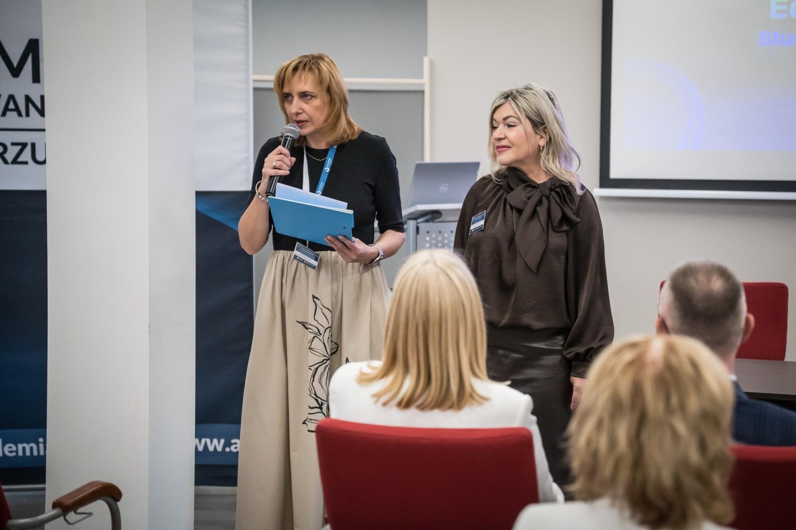 Zdjęcie w galerii na portalu naszraciborz.pl: Edukacja ma znaczenie – międzynarodowa konferencja studentów pedagogiki w Raciborzu wiadomości z regionu