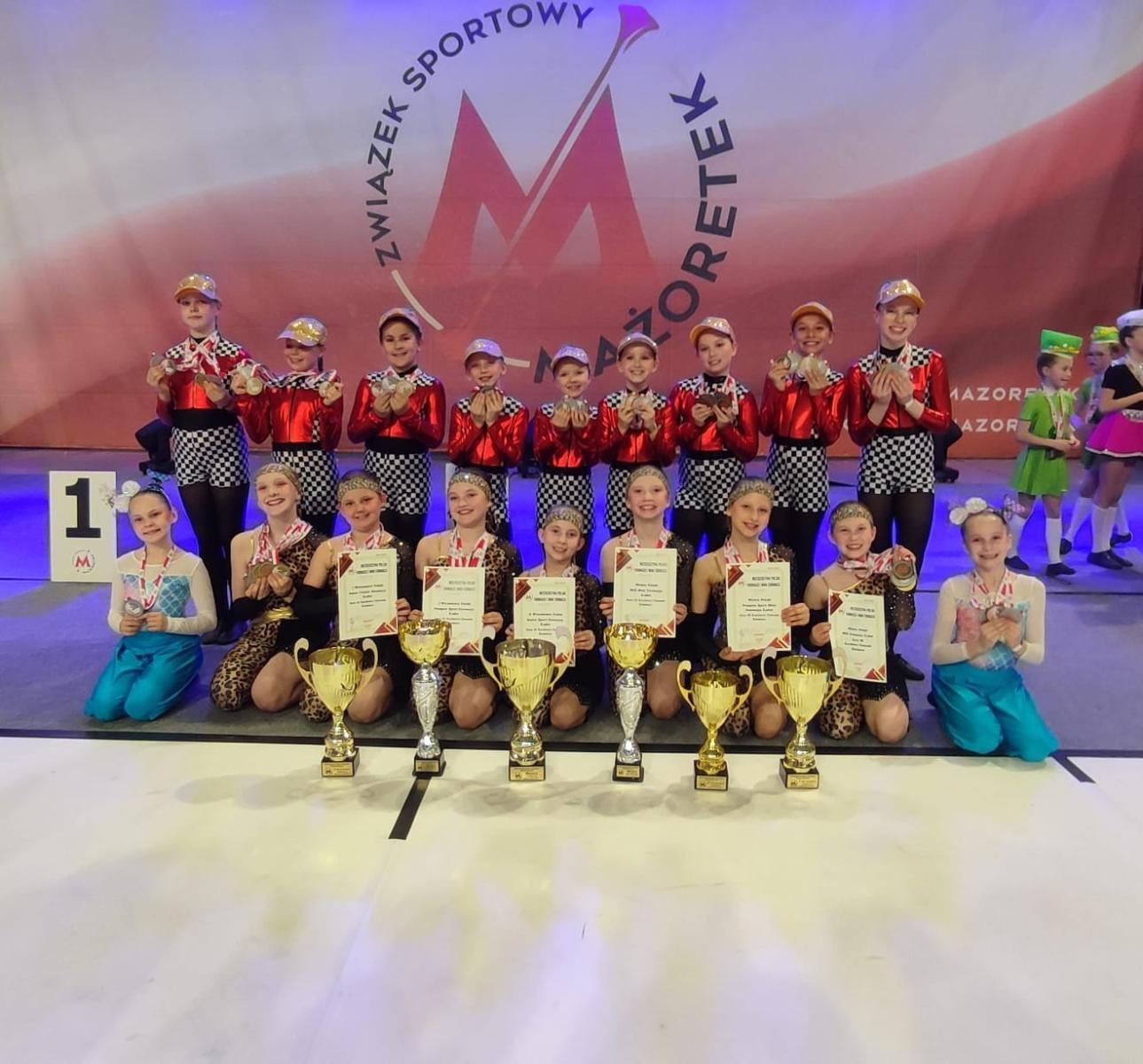Zdjęcie w galerii na portalu naszraciborz.pl: Zwycięstwo mażoretek ZARA na Mistrzostwach Polski nominacją do Mistrzostw Europy wiadomości z regionu